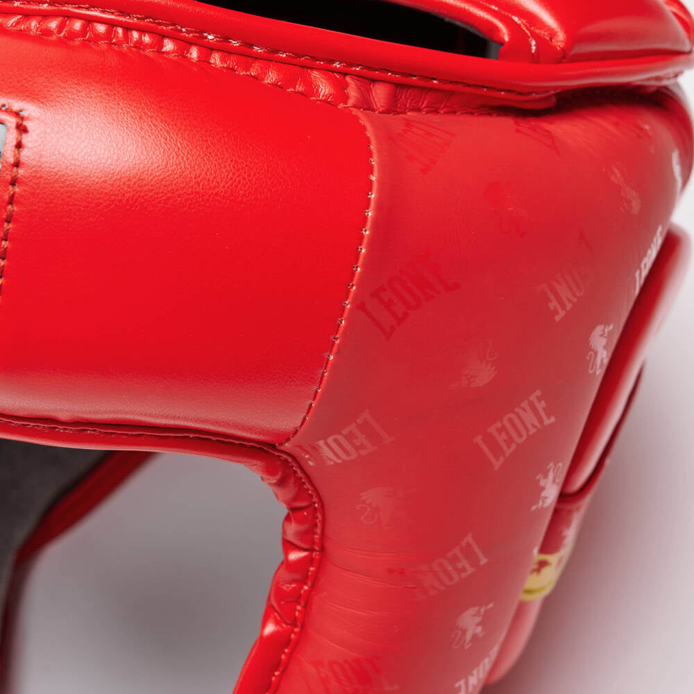 Czerwony kask model DNA marki Leone1947
